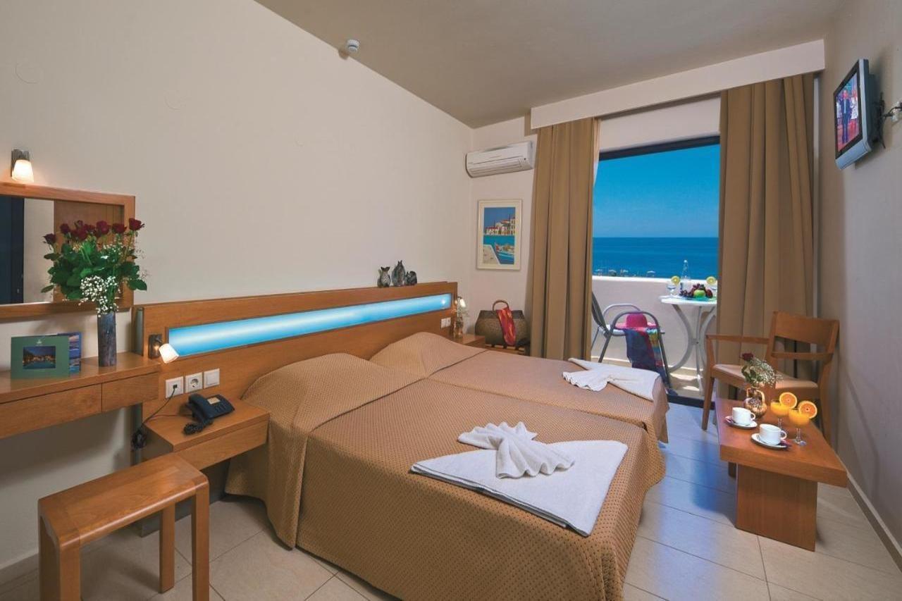 Eva Bay Hotel On The Beach - Adults Only Adelianos Kampos Exteriör bild