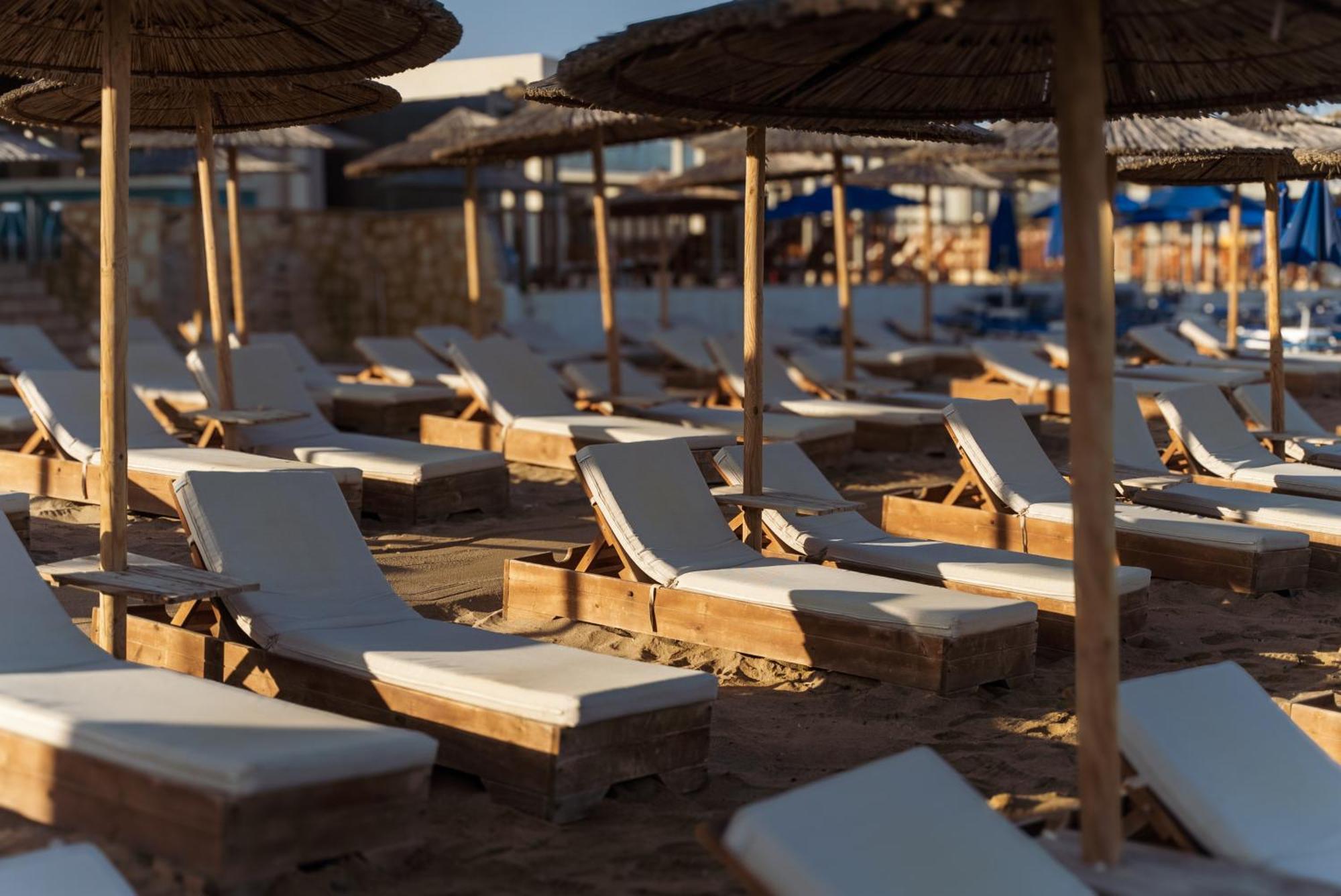 Eva Bay Hotel On The Beach - Adults Only Adelianos Kampos Exteriör bild
